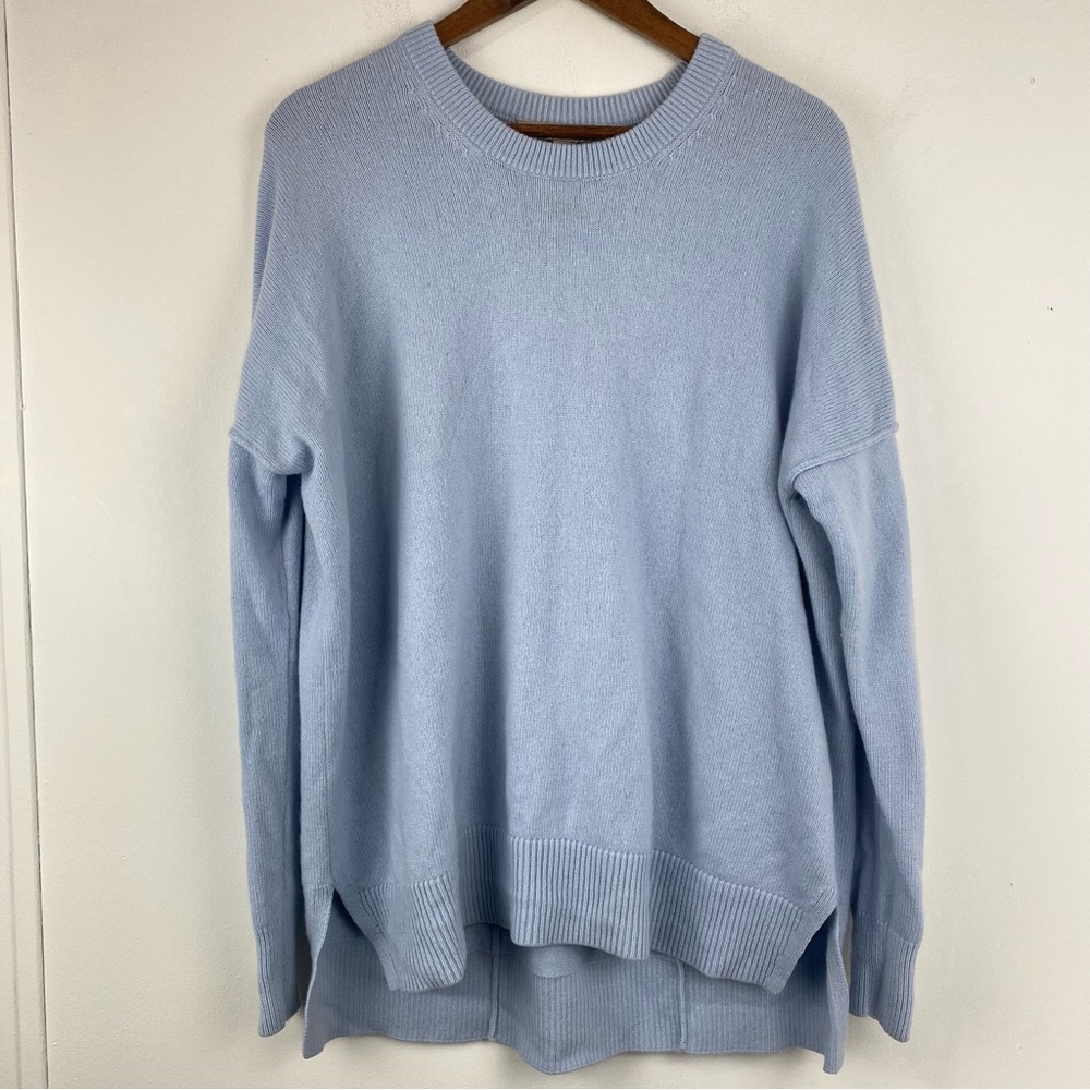 Athleta size Medium Women’s Blue Wool/Cashmere Pullover Sweater